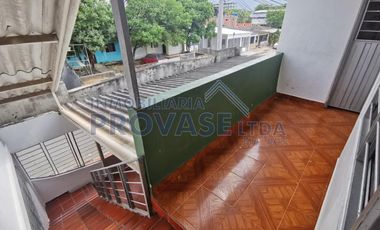 CASA en VENTA en Los Patios Doce de Octubre