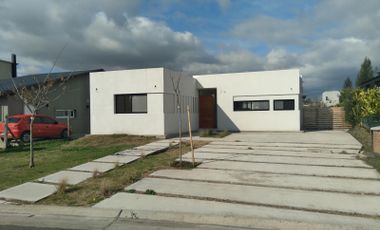 Casa en venta, Barrio Santa Elena, Pilar del Este, Pilar, GBA Norte