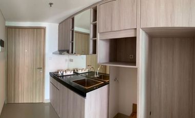 Disewakan Apartement Embarcadero Bintaro Tangerang Selatan 2 Bedroom Tower West Lantai 36 Fully Furnished
