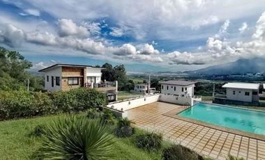 House and lot for sale in Tanuan Batangas (pre selling)