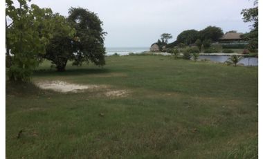 Se vende terreno de playa en Punta Barco $1,600,000 AM