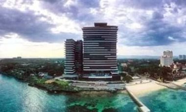 Beachfront Luxury Condo Unit for Sale in Mactan, Lapulapu City, Cebu with Balcony