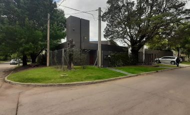 Casa - Jardín Espinosa