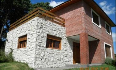 Chalet 4 ambientes con quincho Sierra de Los Padres