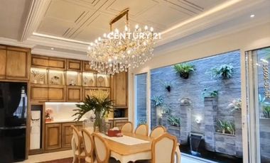 Dijual Rumah Mewah Hommy American Classic Hook Disektor 7 Bintaro