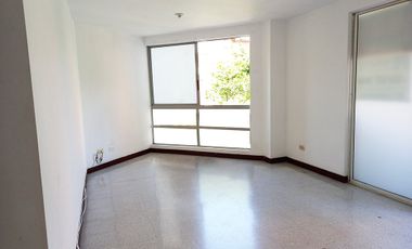 PR13437 Apartamento en venta en el sector La Asomadera