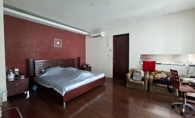 Rumah Mewah Pondok Indah Full Furnished Tanah Ngantong - Harga Mendekati NJOP!