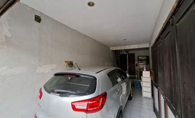 Rumah Mewah Pondok Indah Full Furnished Tanah Ngantong - Harga Mendekati NJOP!