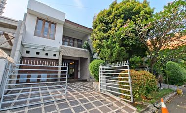 Rumah Mewah Pondok Indah Full Furnished Tanah Ngantong - Harga Mendekati NJOP!
