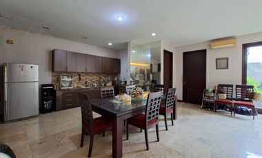 Rumah Mewah Pondok Indah Full Furnished Tanah Ngantong - Harga Mendekati NJOP!