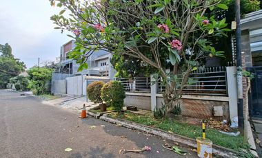 Rumah Mewah Pondok Indah Full Furnished Tanah Ngantong - Harga Mendekati NJOP!