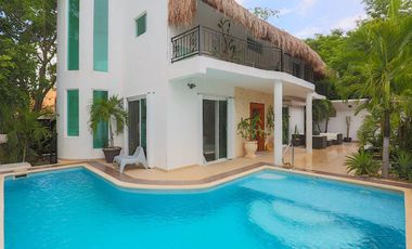 Casa de 3 recamaras con alberca privada en El Tigrillo, Playa del Carmen