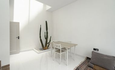 Rumah 3 Lantai 15 Menit ke Cibubur Junction Dibantu KPR J-42557