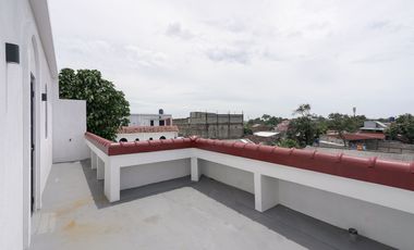 Rumah 3 Lantai 15 Menit ke Cibubur Junction Dibantu KPR J-42557