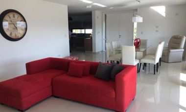 Casa en Alquiler Temporario Barrio Causana