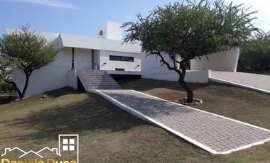 Casa en Alquiler Temporario Barrio Causana