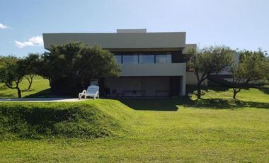 Casa en Alquiler Temporario Barrio Causana