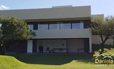 Casa en Alquiler Temporario Barrio Causana