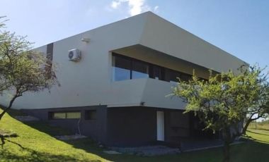 Casa en Alquiler Temporario Barrio Causana