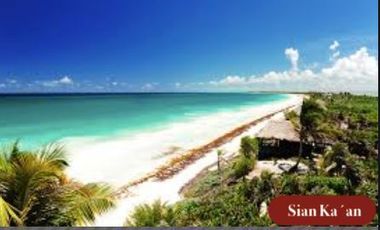 Casa con alberca en residencial privado en Tulum, en venta.
