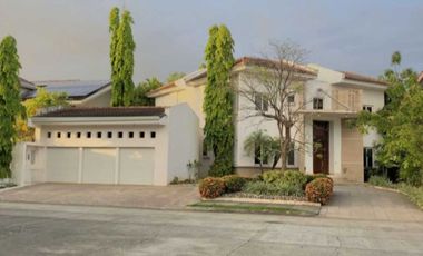 LUJOSA CASA- COSTA DEL ESTE -  ALQUILER O VENTA