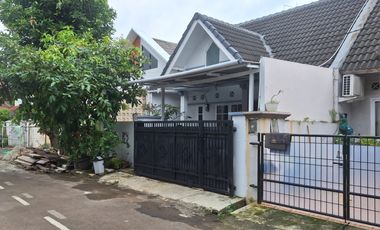 Rumah 3 KT Siap Huni Dekat Pintu Tol Jati Warna 1 Hadap Utara J-40530