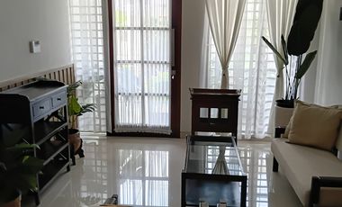 Rumah Mewah dalam Perumahan Elite Vasana Residence, Lokasi Premium di Depok - Sleman