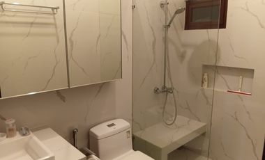 Rumah Mewah dalam Perumahan Elite Vasana Residence, Lokasi Premium di Depok - Sleman