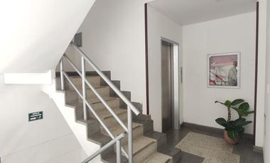apartamento en venta en los caobos. Cod V26239