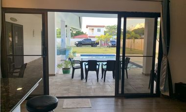 AB Se Vende Casa de Playa en Gorgona $ 340k