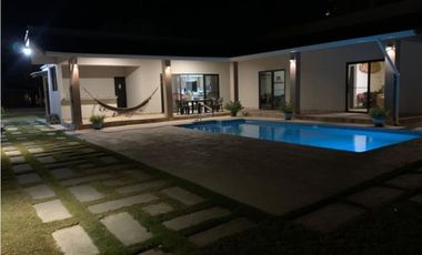 AB Se Vende Casa de Playa en Gorgona $ 340k
