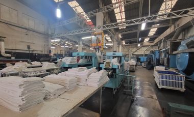 Cd. Neza: Bodega en Parque Industrial