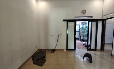 Rumah Asri Siap Huni 10 Mnt ke Stasiun Bogor 1 Lt Hadap Timur J-45018