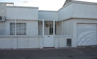 Casa en venta en Quilmes Este