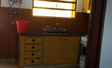 Casa en venta en Quilmes Este