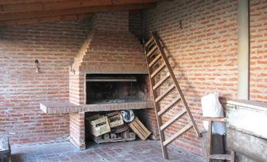 Casa en venta en Quilmes Este
