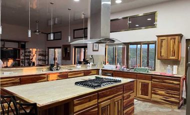 VENDO HERMOSA CASA EN POTRERILLOS ARRIBA