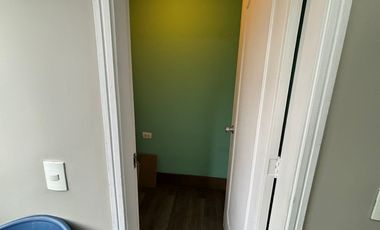 oficina en arriendo en chico alto. Cod A52014