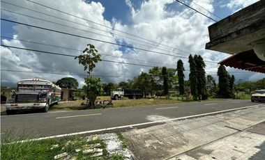 Se vende Terreno con Casa en Pacora