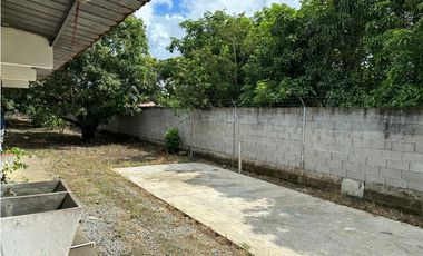 Se vende Terreno con Casa en Pacora