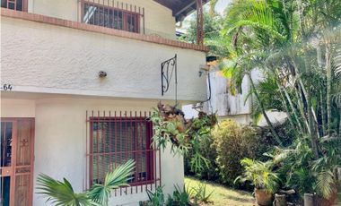 Casa con excelente ubicación en venta en La Aguacatala