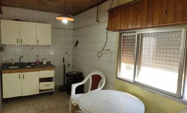 VENTA en BLOCK- CASA 3 AMB + DPTO. 3 AMB- NAÓN AL 4300- BILLINGHURST- SAN MARTÍN