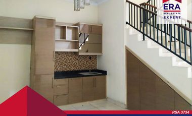Disewakan Rumah Besar Siap Huni