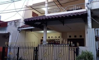 Disewakan Rumah Siap Huni di Pondok Nirwana Baruk Barat, Surabaya
