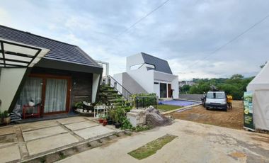 Rumah Desain Slopdown Mewah Di Cigadung Dago Kota Bandung dekat Cikutra dan Gedung sate Cash 2,7 M-an
