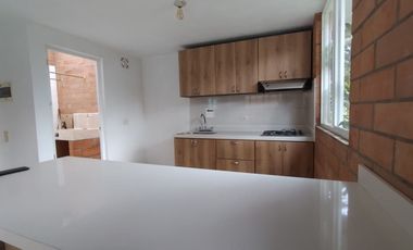 casa en arriendo en la ceja. Cod A61862