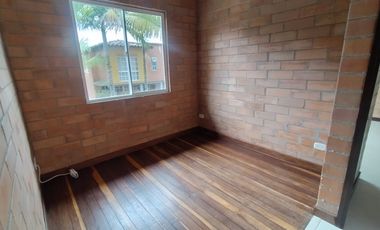 casa en arriendo en la ceja. Cod A61862