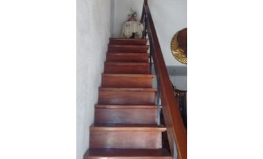chalet 4 dormitorios calle cabrera al 2900