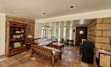 Casa estilo campestre de un piso, muy amplia