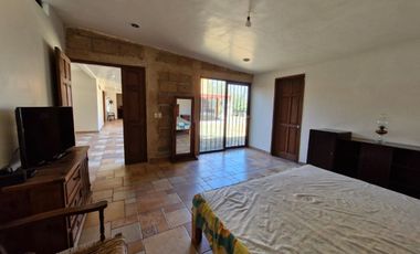 Casa estilo campestre de un piso, muy amplia